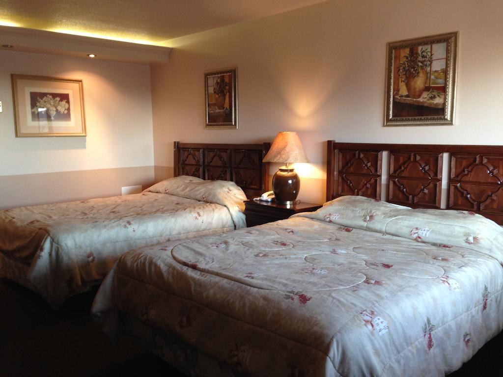 Traveller'S Inn Dawson Creek Kamer foto