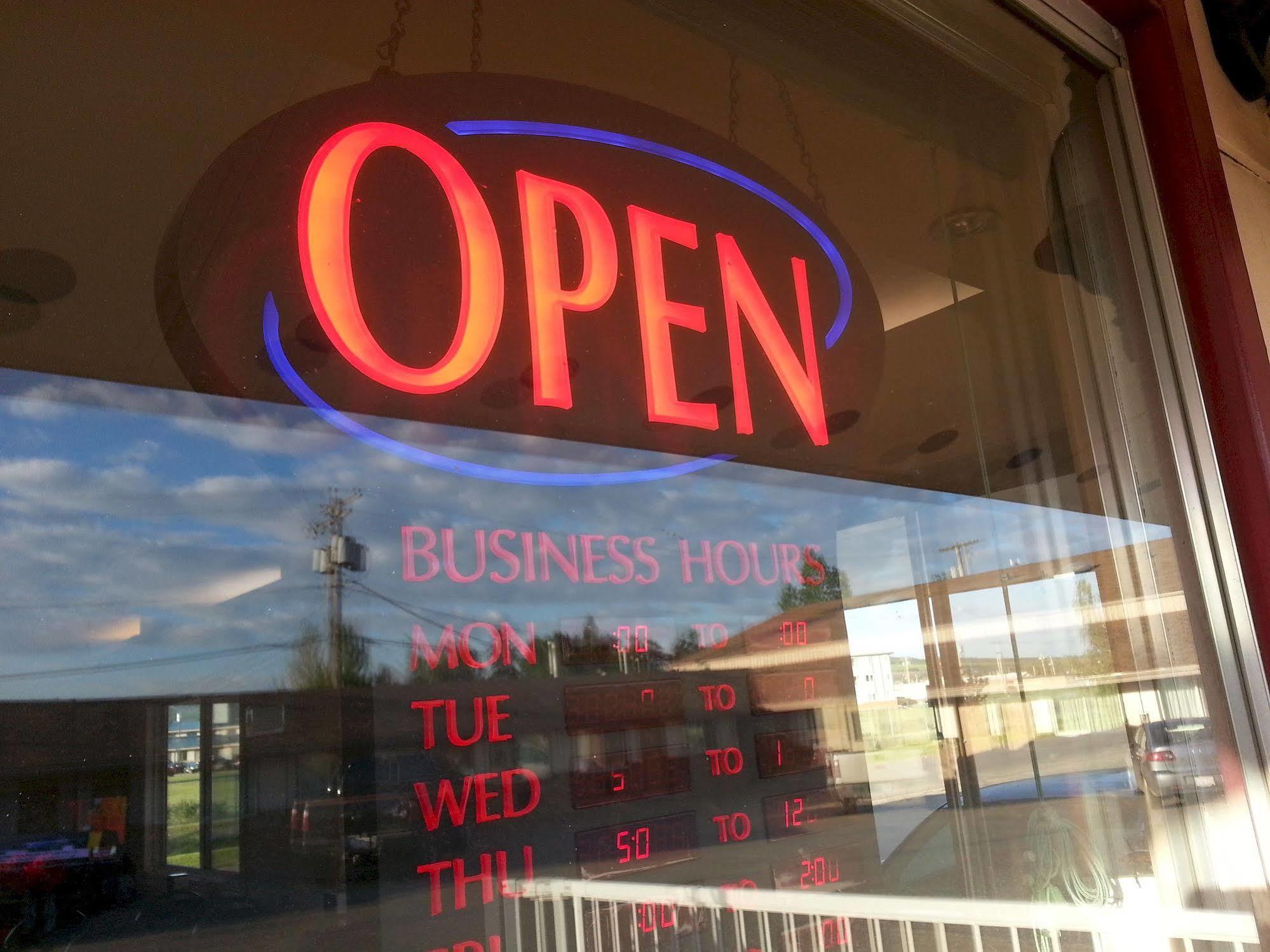 Traveller'S Inn Dawson Creek Buitenkant foto